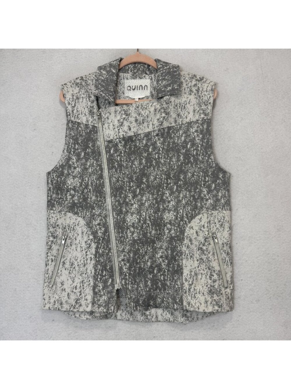 Quinn Vest Womens Medium Gray Geometric Biker Mesh Lined Asym Zip Pockets